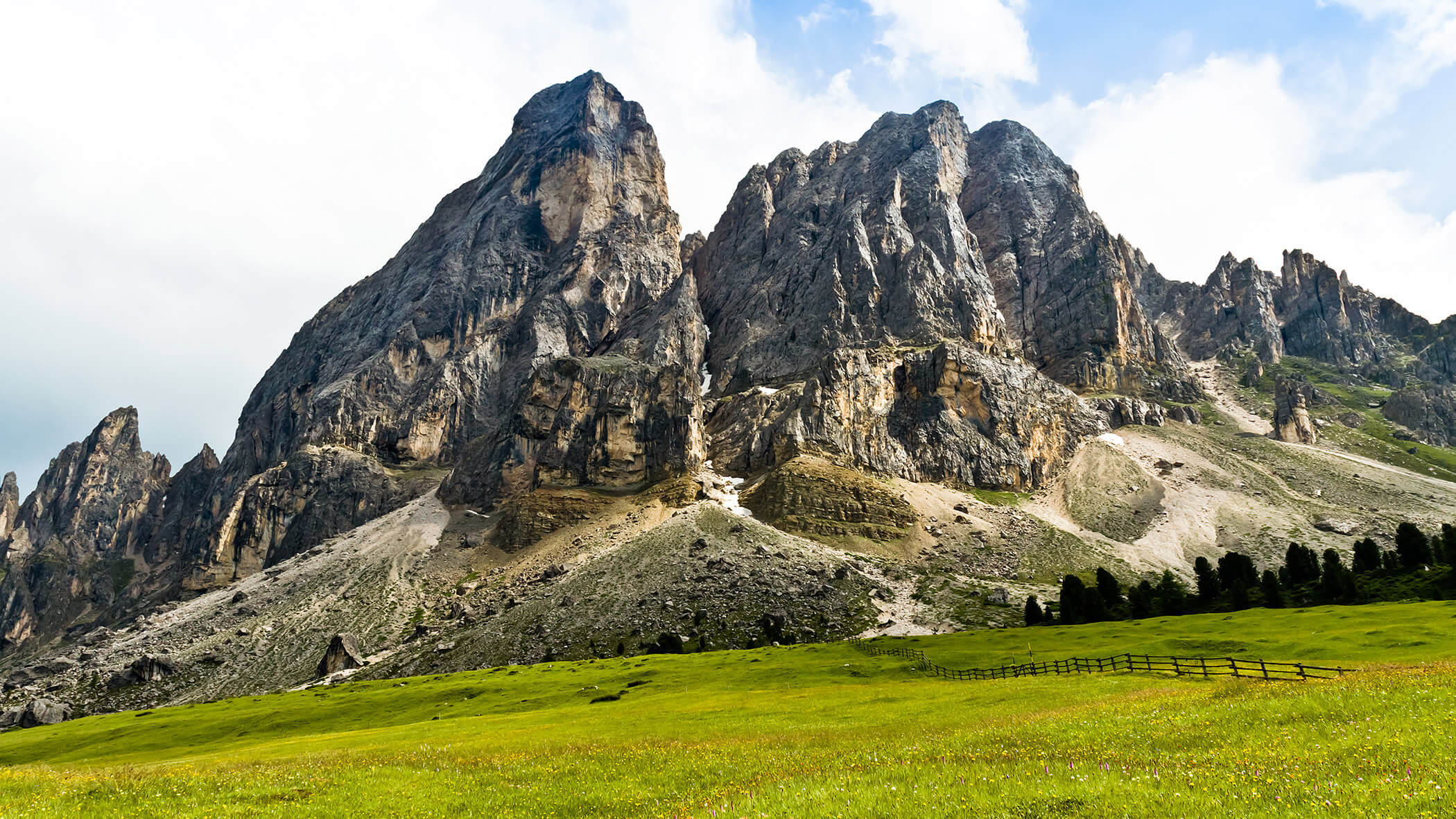 Peitlerkofel im Sommer - OLM Nature Escape