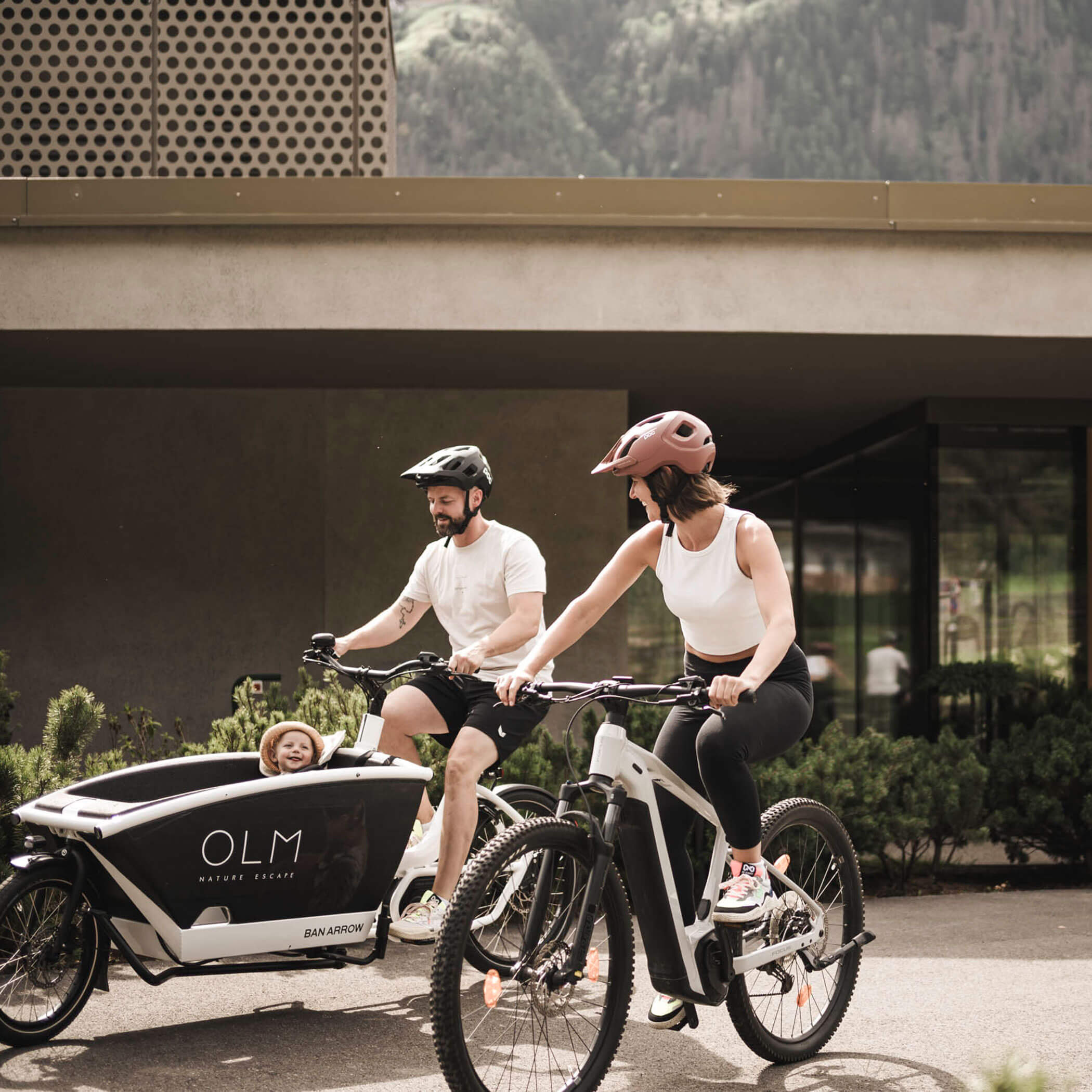 Familie mit dem Fahrrad