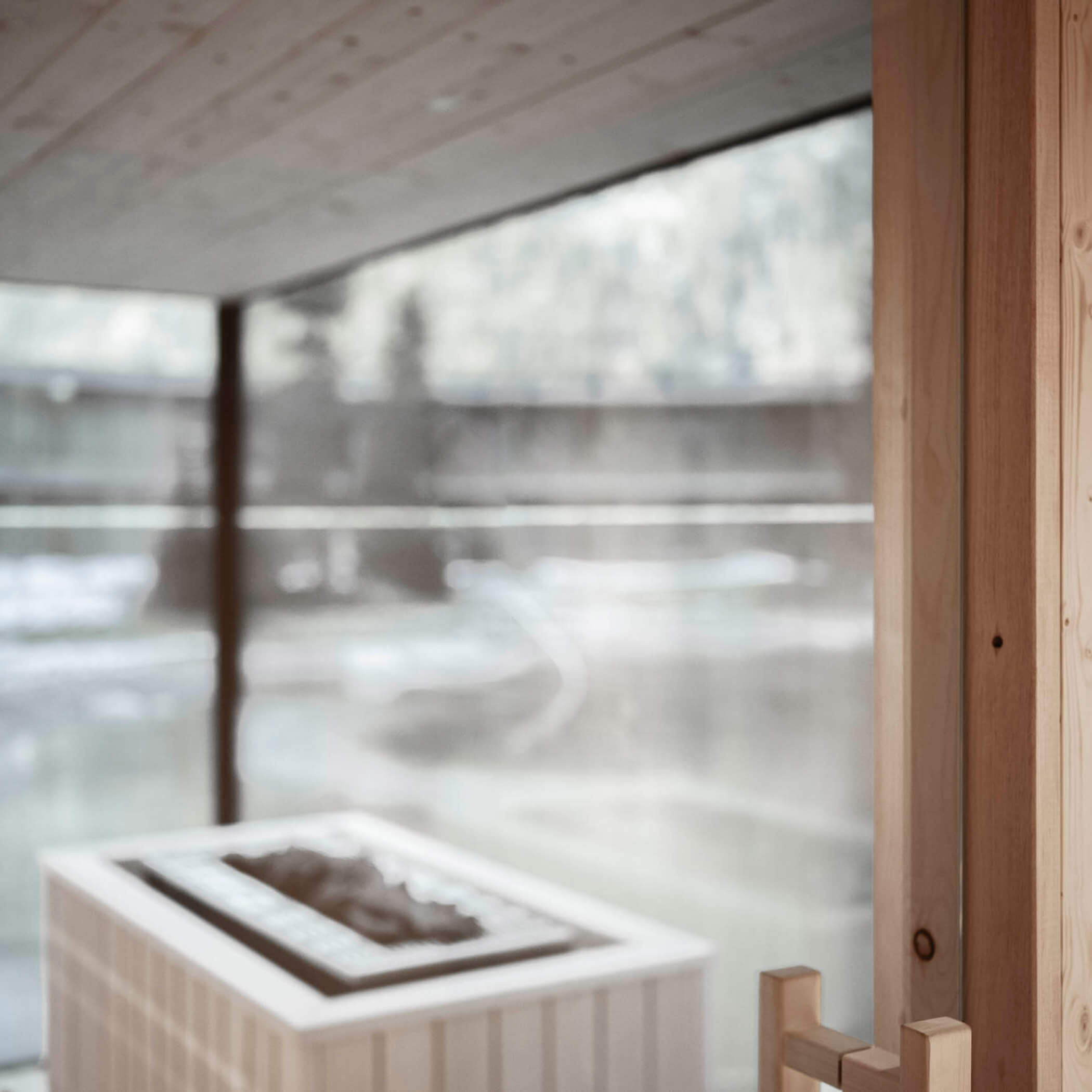 Sauna mit Blick nach Draußen - OLM Nature Escape