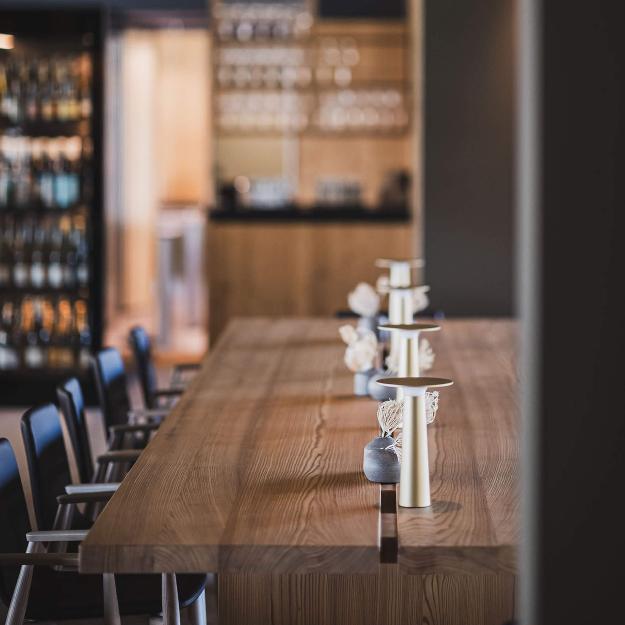 Große Tavolata in der Bar - OLM Nature Escape