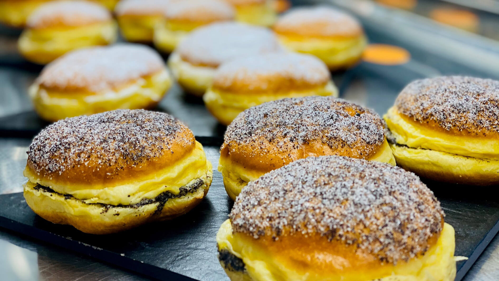 Ciambelle ai semi di papavero della pasticceria Röck - OLM Nature Escape