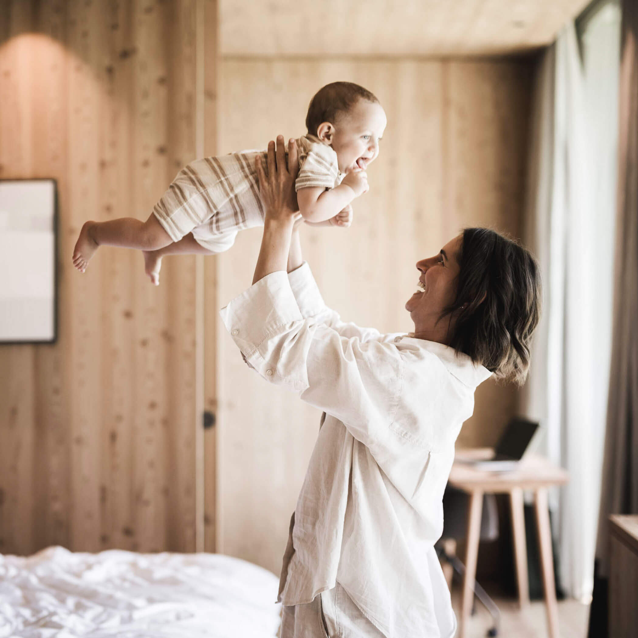 Mutter und Sohn in einer Olm Suite